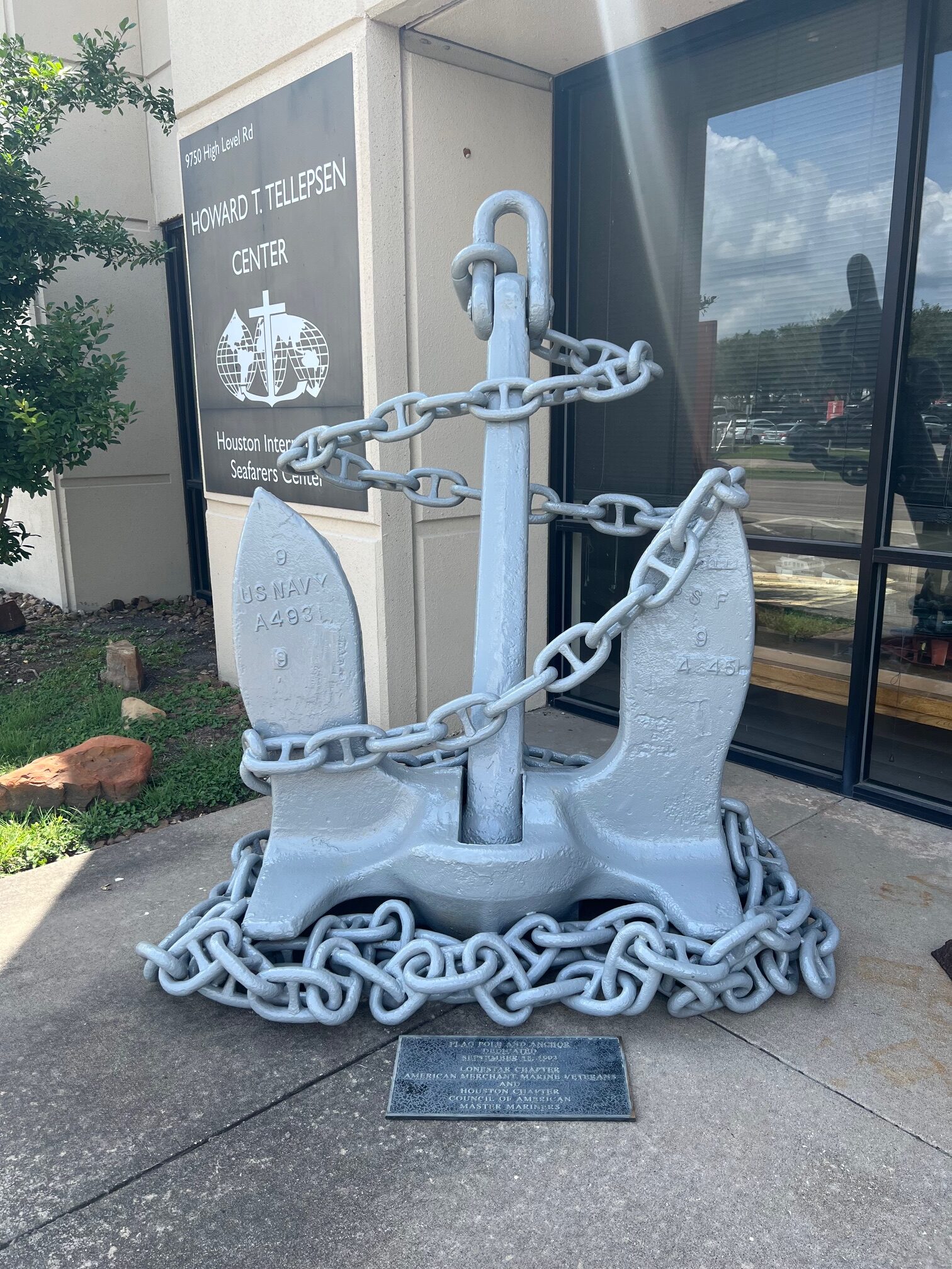 Center with ANchor
